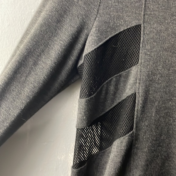 Vented Fashion Hoodie - Picture 2 of 7